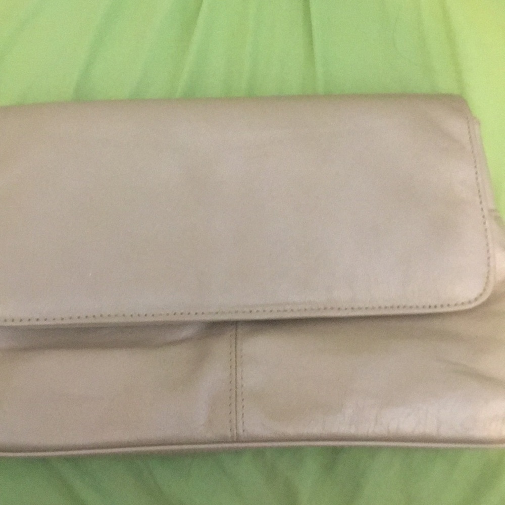 champagne clutch